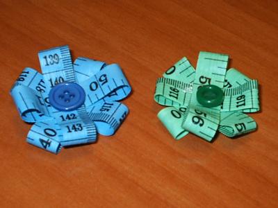 Broche peque&ntilde;o en azul o verde